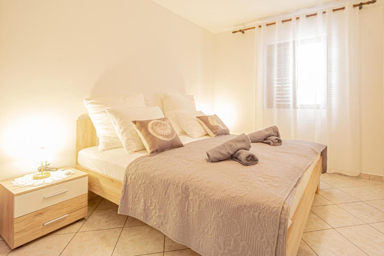 Bepic Quiet Location On A Beautiful Bay Apartamento Metajna Exterior foto